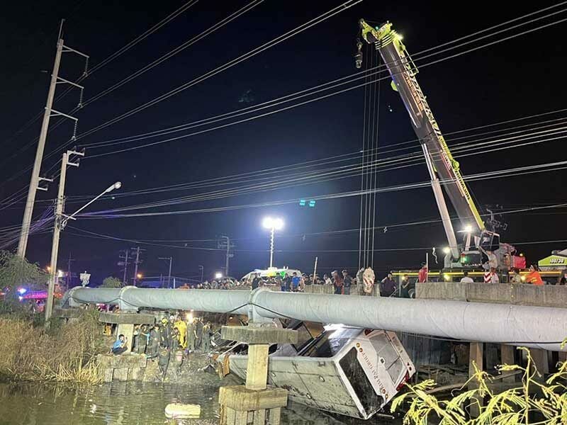 Samut Prakan bus accident claims lives on poorly lit road | News by Thaiger